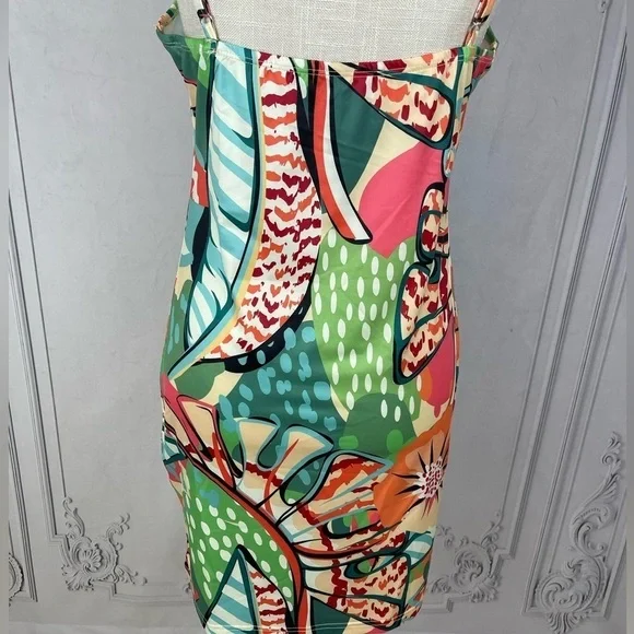 Tropical Print Mini Dress - Picture 8 of 11